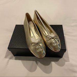 Gold Chanel Ballerina Flats Size 40.5 NWT NIB